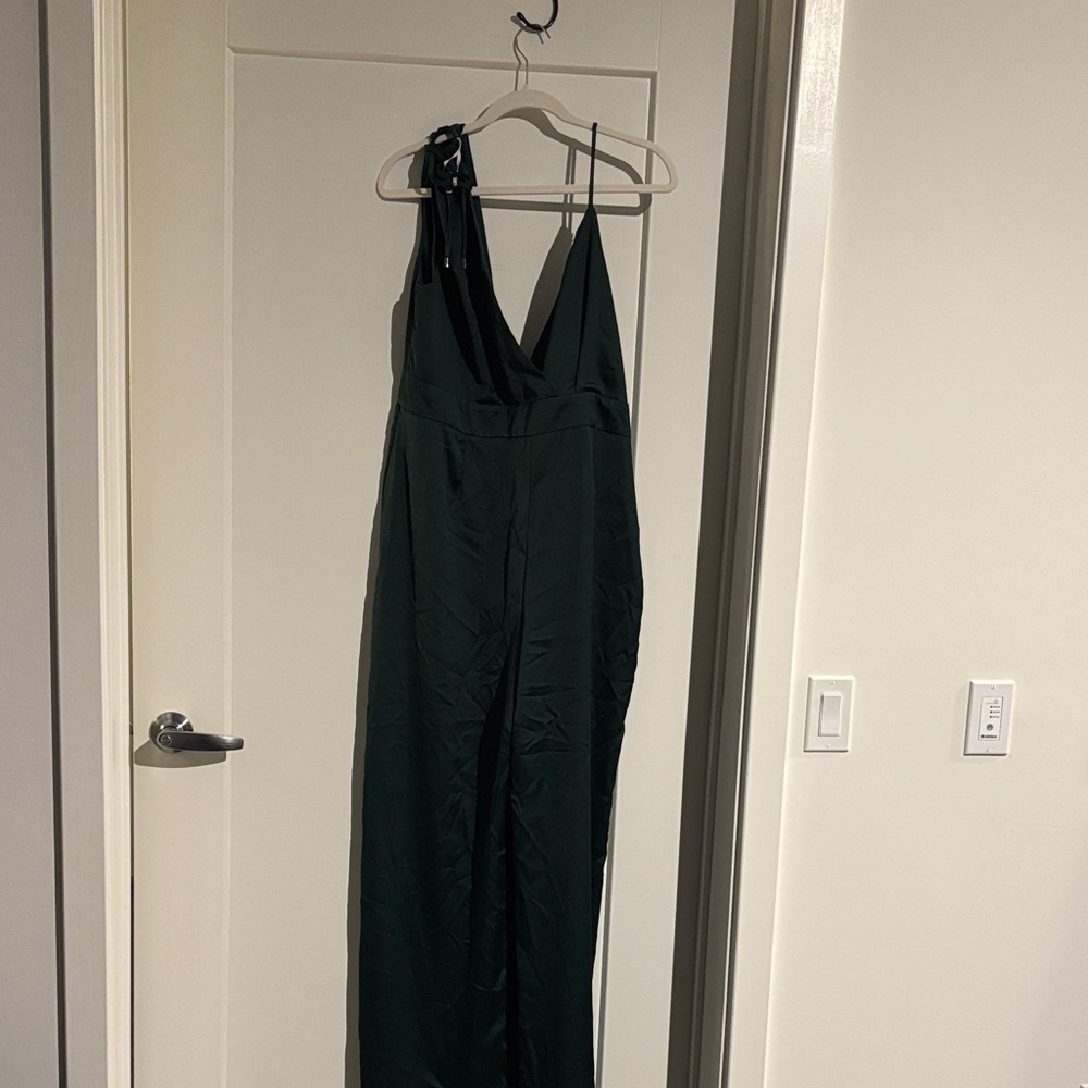 Elegant green jumpsuit